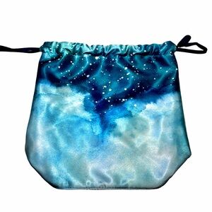 La Mer Luxury Cosmetic Travel Pouch Blue Satin Drawstring Ocean Print Beauty Bag